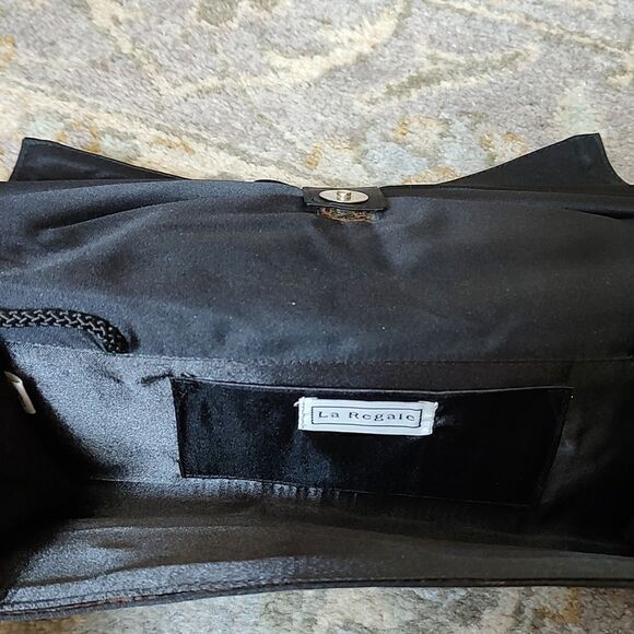 La Regale Black Satin Bow Evening Shoulder Bag - Picture 8 of 9